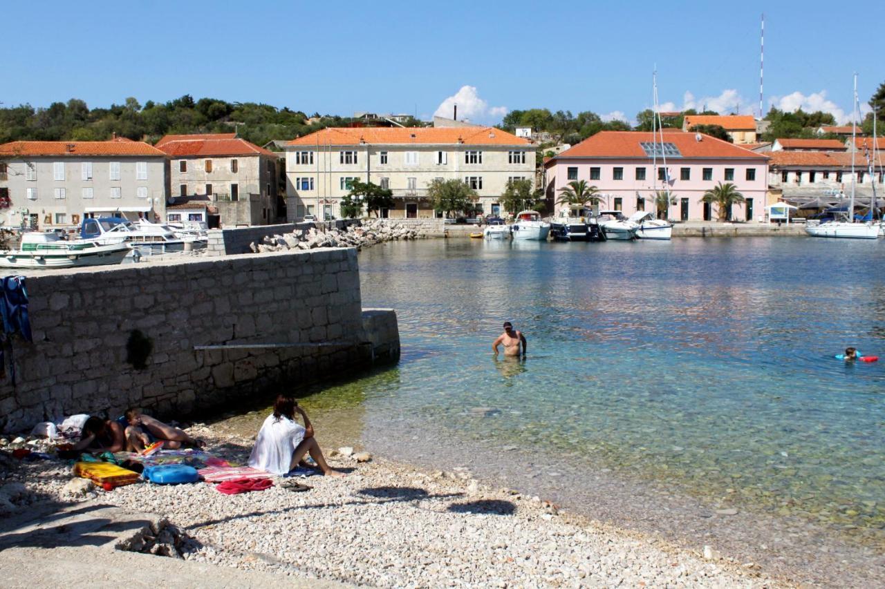 Apartments With A Parking Space Sali, Dugi Otok - 8136 Екстер'єр фото