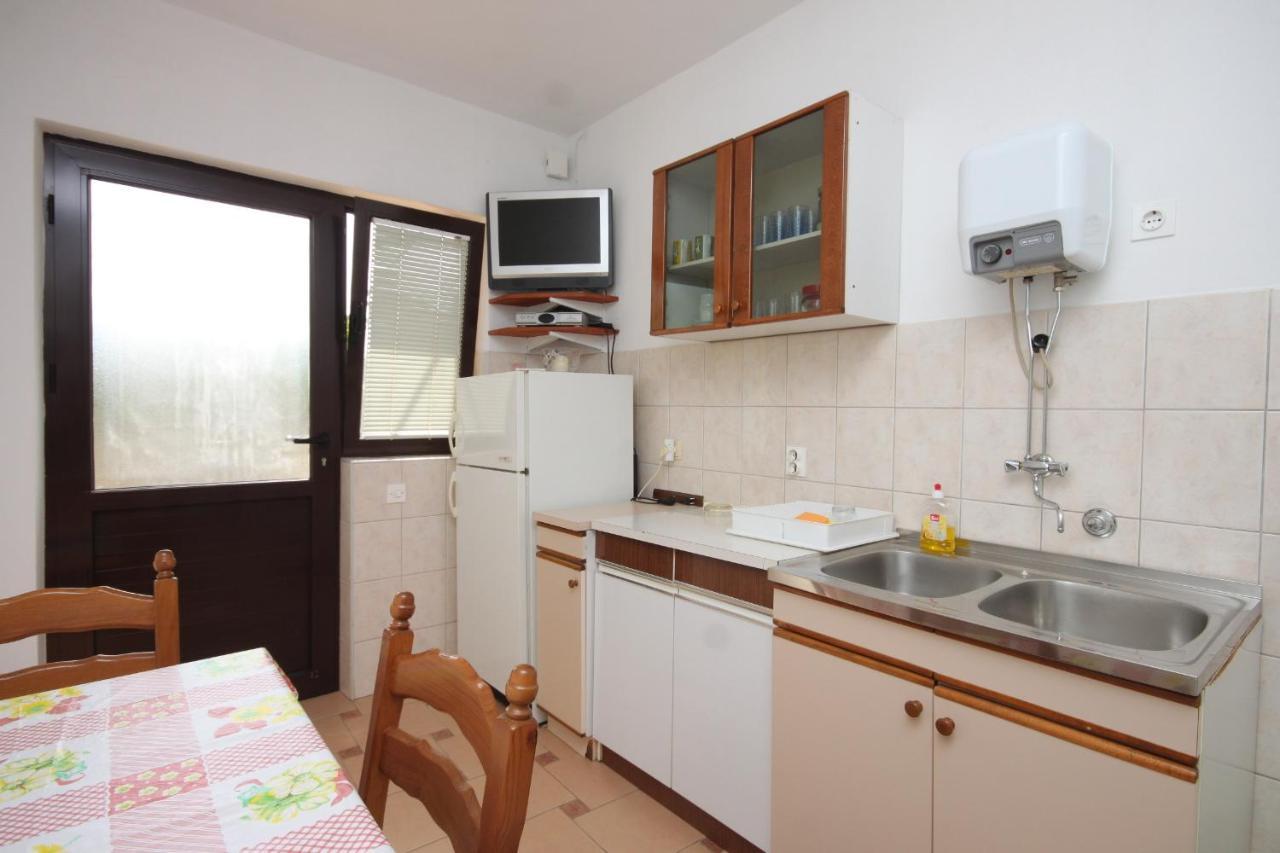 Apartments With A Parking Space Sali, Dugi Otok - 8136 Екстер'єр фото